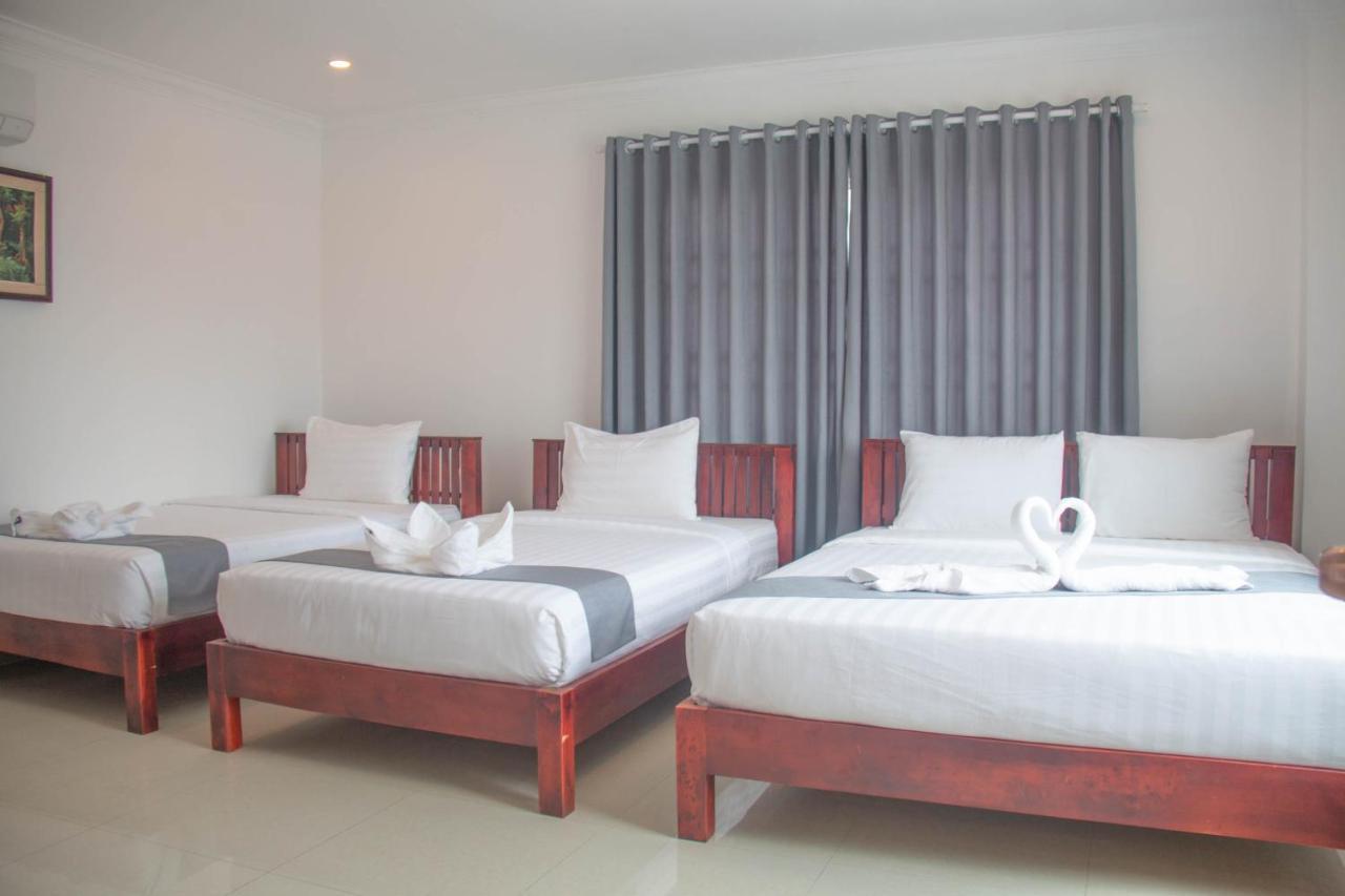 White Corner Hotel بنوم بنه المظهر الخارجي الصورة