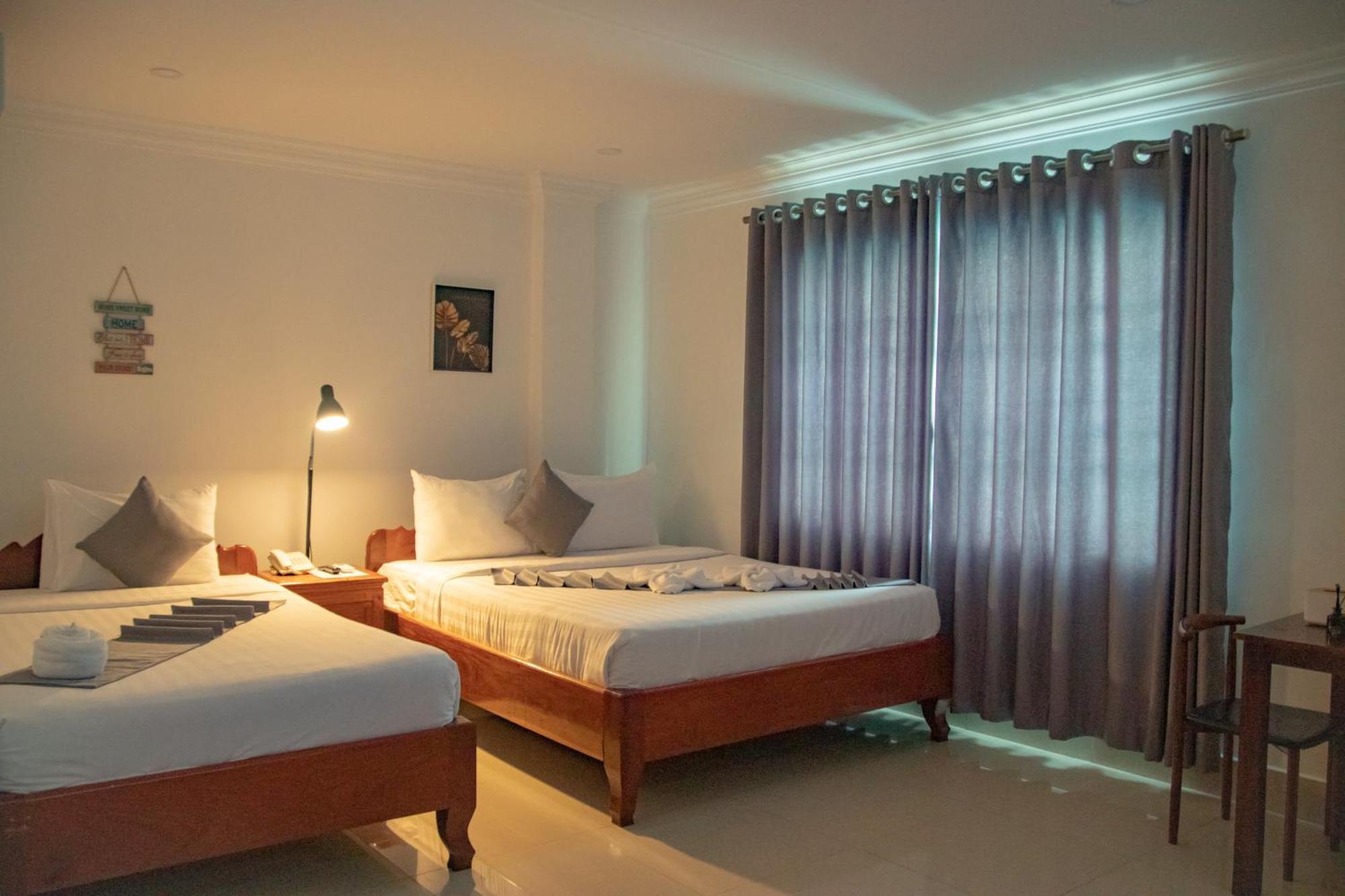 White Corner Hotel بنوم بنه المظهر الخارجي الصورة